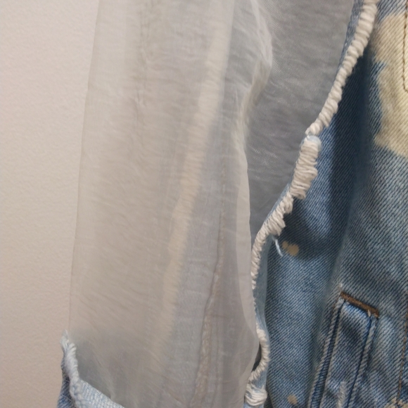 Forever 21 Reconstructed Jean Jacket. Women's medium. - Picture 4 of 8